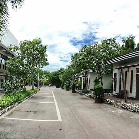 River Nature Hotel Surat Thani Luaran gambar